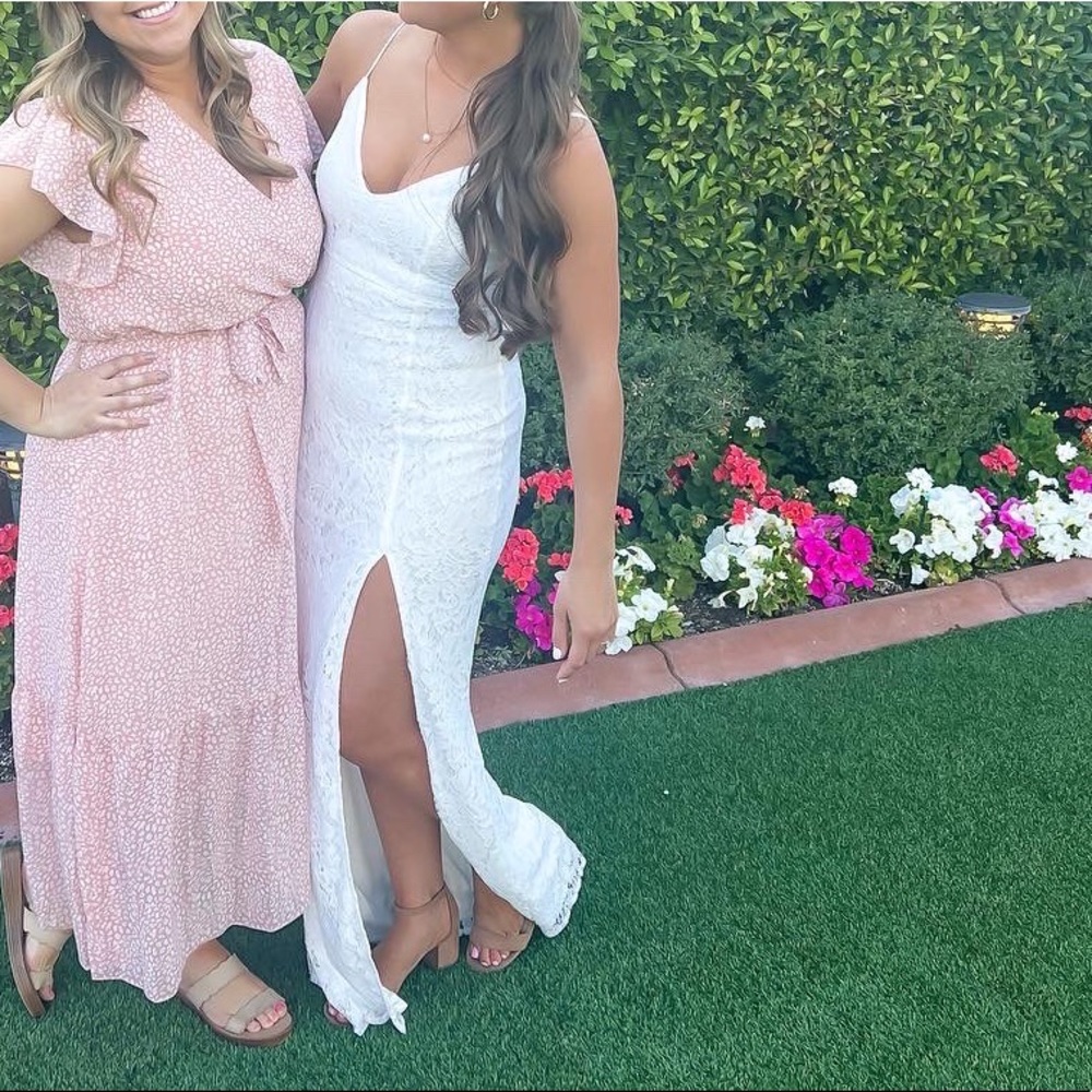 White lace dress